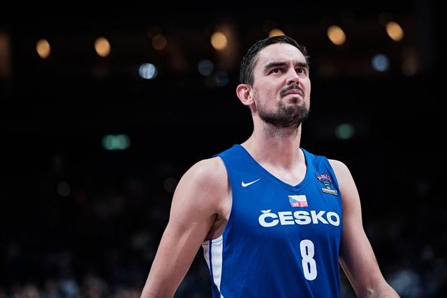 关于捷克队连胜两场,小组第一出线锁定强席位的信息 关于捷克队连胜两场,小组第一出线锁定强席位的信息