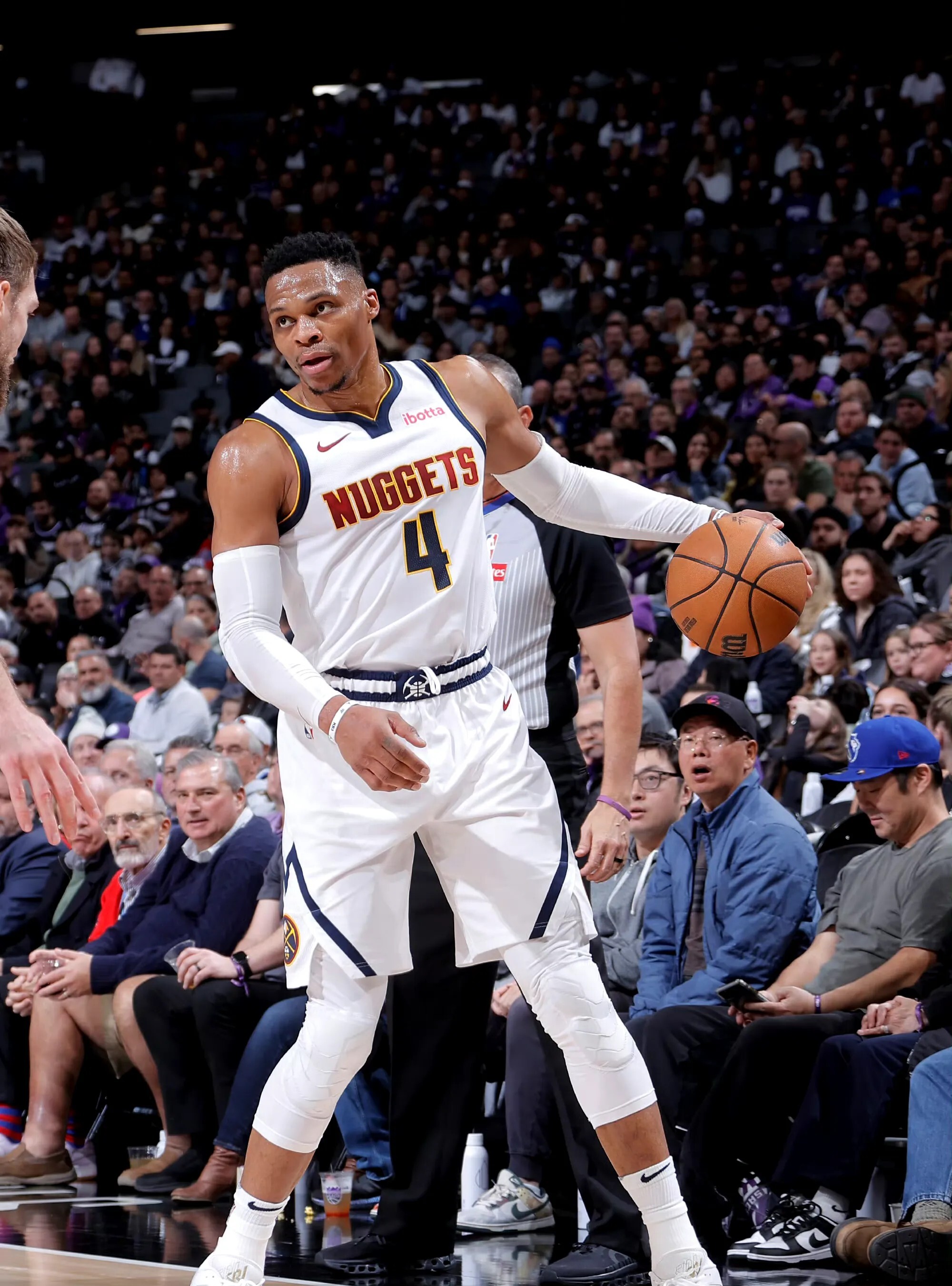 快船全队受伤成隐患，排名再次下滑的简单介绍