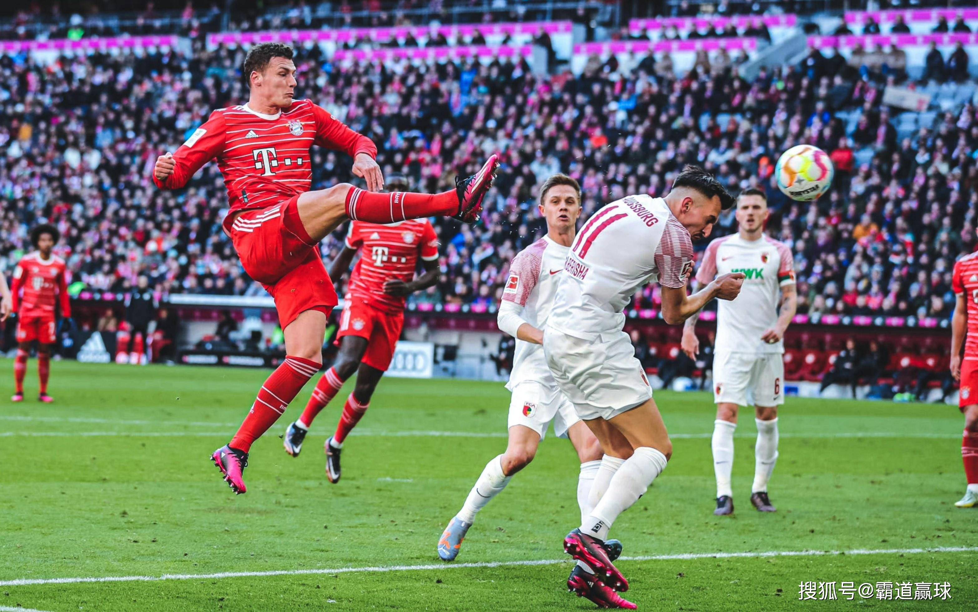 拜仁慕尼黑击败对手，晋级淘汰赛的简单介绍