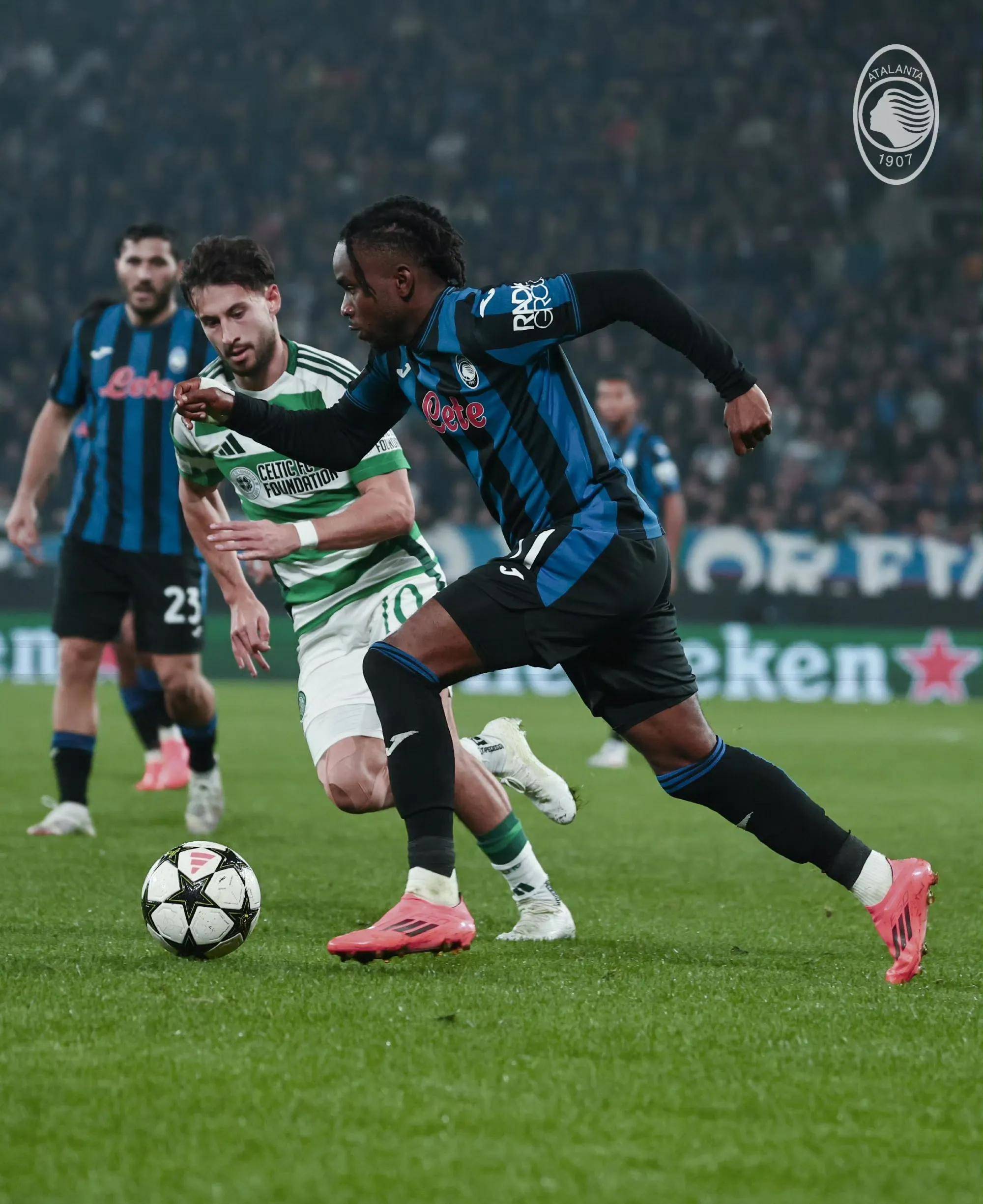 关于亚特兰大主场斩获胜利,稳固领先优势的信息 关于亚特兰大主场斩获胜利,稳固领先优势的信息