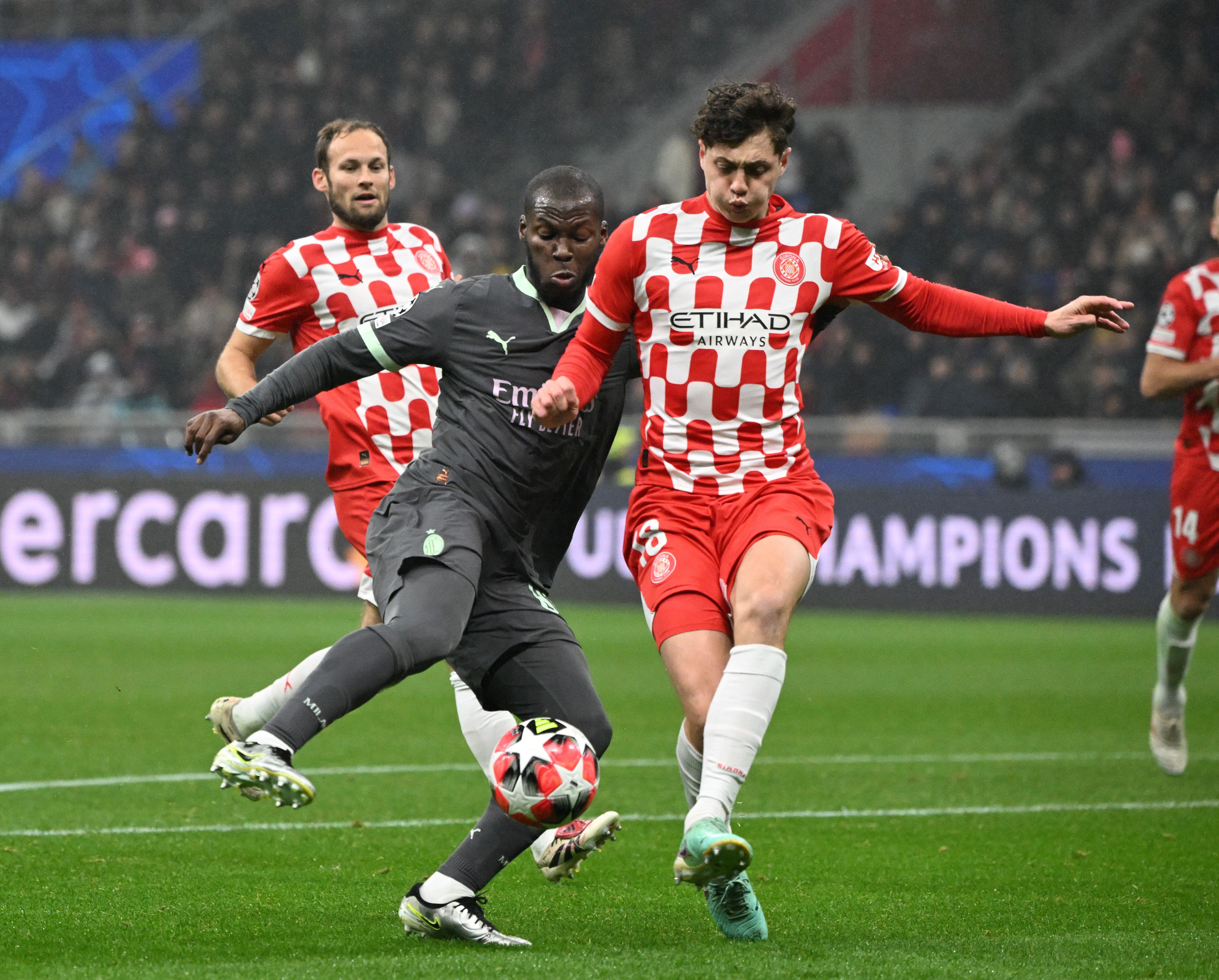 切尔西逆转淘汰AC米兰,晋级欧冠四强的简单介绍 切尔西逆转淘汰AC米兰,晋级欧冠四强的简单介绍