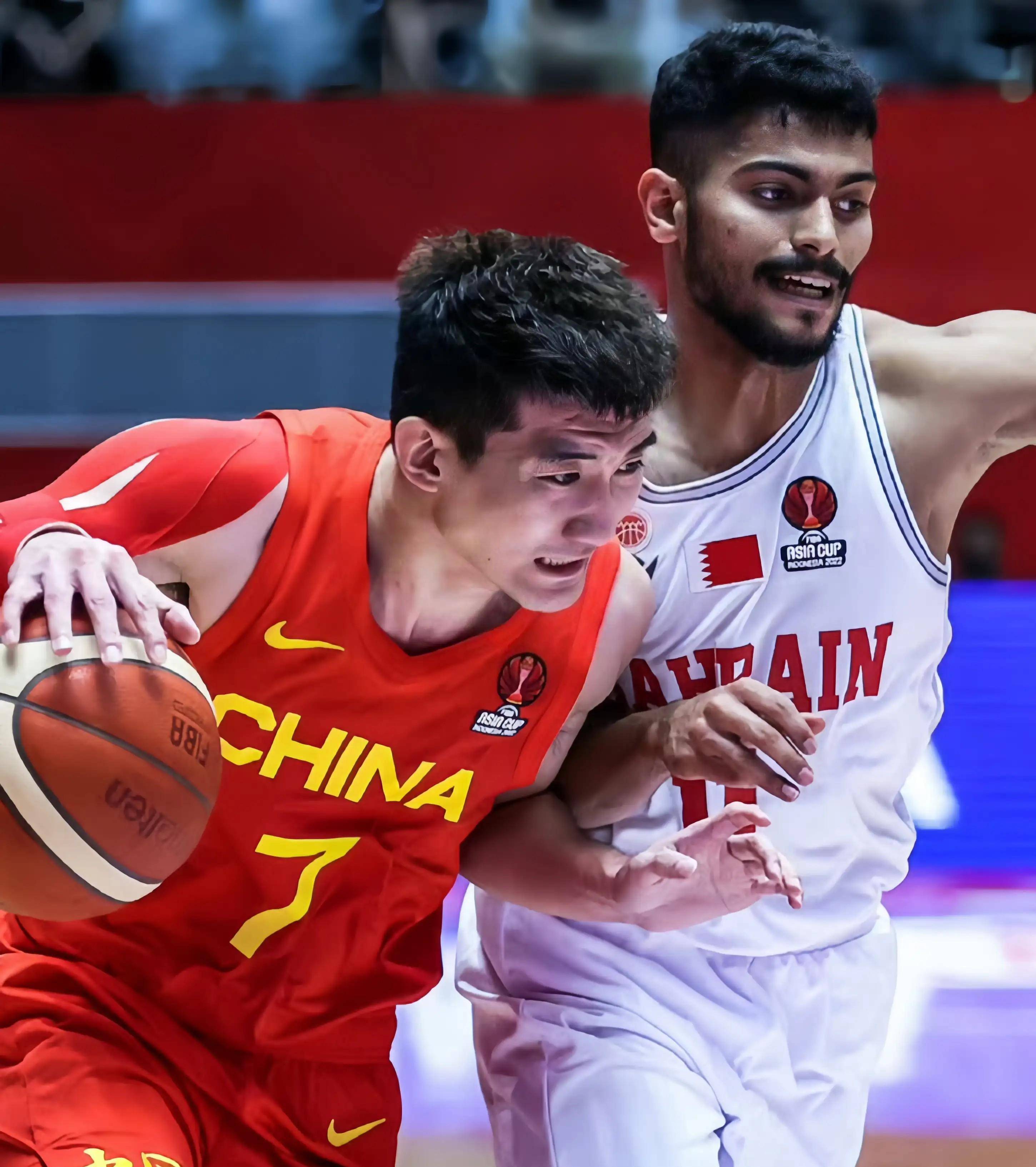 中国篮球巨星在海外赛场大放异彩 中国篮球巨星在海外赛场大放异彩