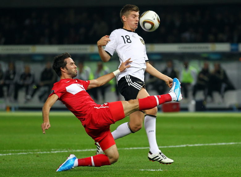 塞浦路斯队努力拼搏，为欧洲杯预选赛取得胜利的简单介绍