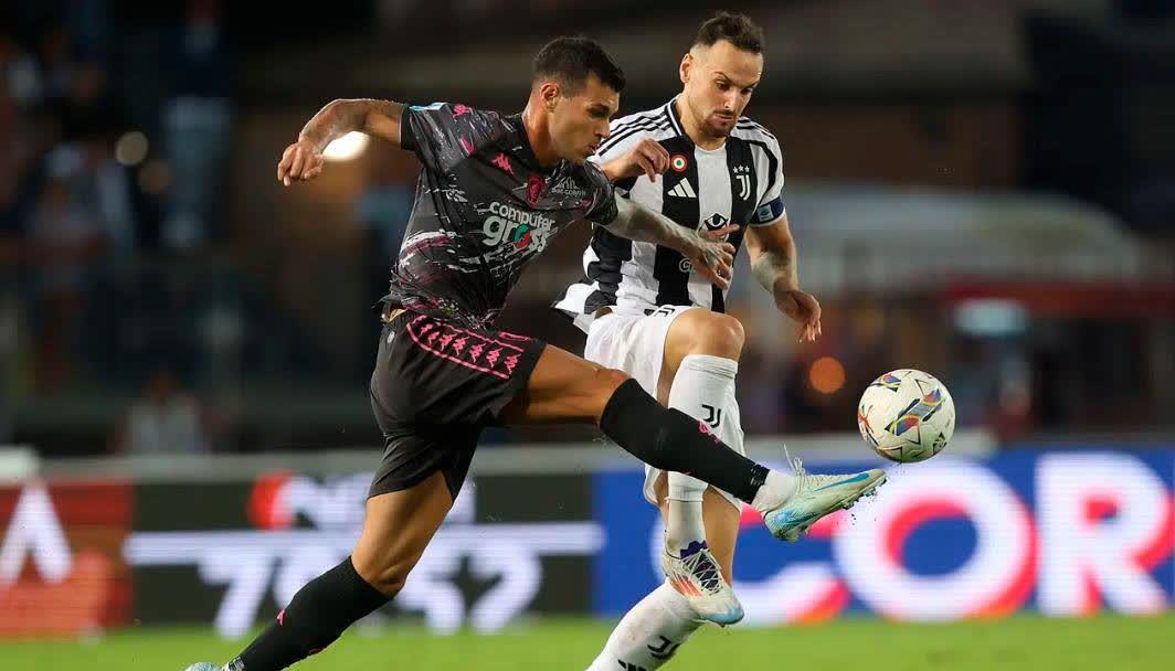 包含尤文图斯惨遭逆转，失去领先优势陷入困境的词条