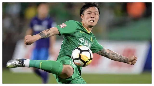 关于中场核心患伤出局,球队调整战术备战重任的信息 关于中场核心患伤出局,球队调整战术备战重任的信息