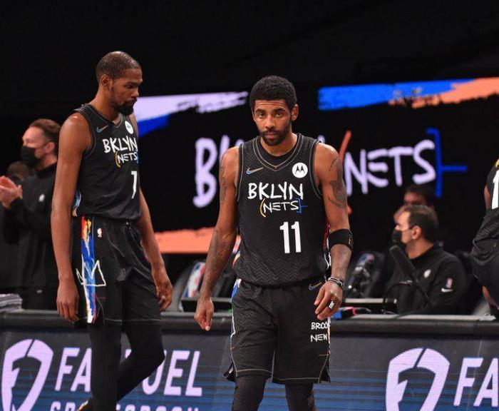 约翰-科林斯上篮得分，老鹰击败篮网的简单介绍