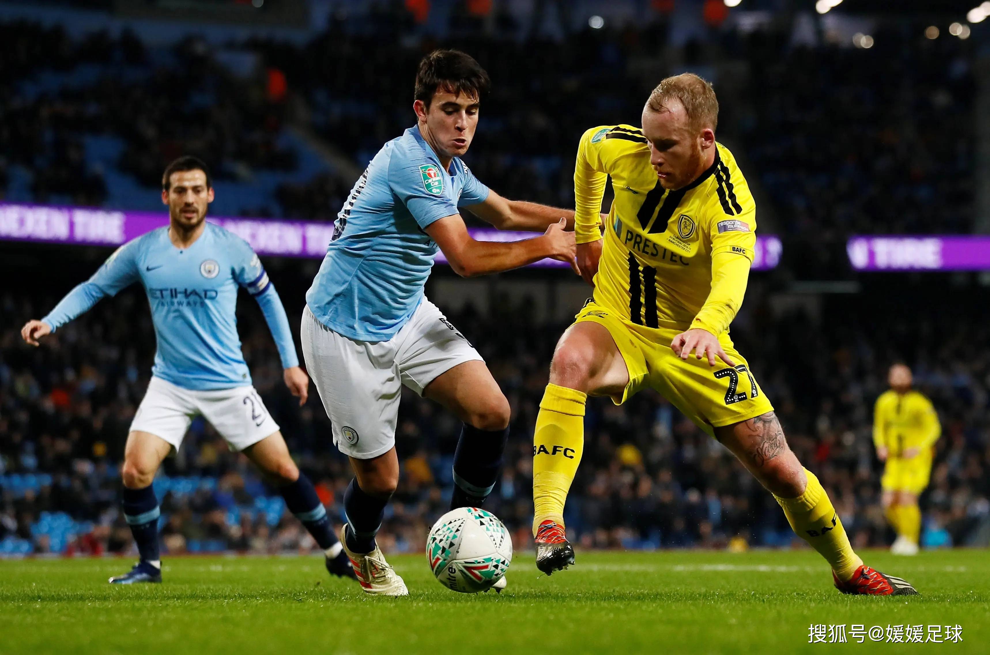 包含伯恩茅斯球员表现出色，连胜在望的词条