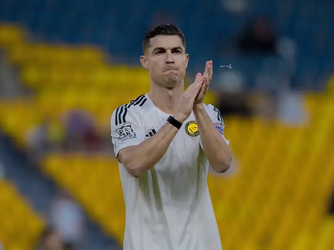 包含美洲杯焦点战:英格兰vsC罗,淘汰引发赛后采访的词条 包含美洲杯焦点战:英格兰vsC罗,淘汰引发赛后采访的词条