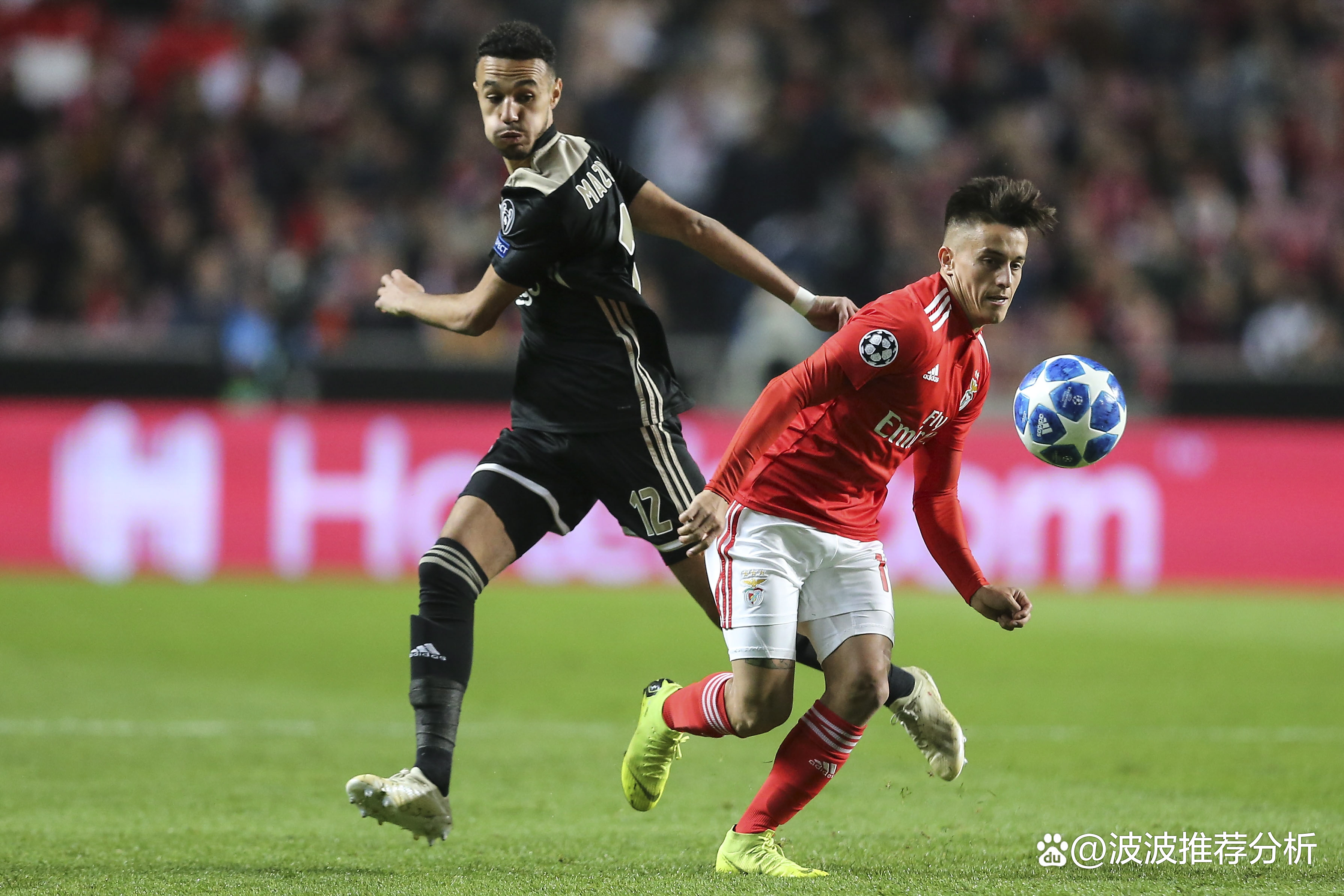 阿贾克斯惊险获胜,晋级欧冠半决赛 阿贾克斯惊险获胜,晋级欧冠半决赛