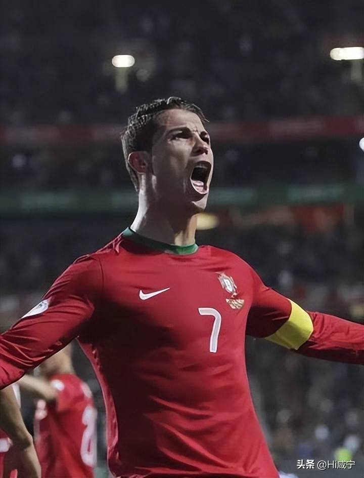 包含意大利队轻取曼城,C罗逆转建功美洲杯的词条 包含意大利队轻取曼城,C罗逆转建功美洲杯的词条