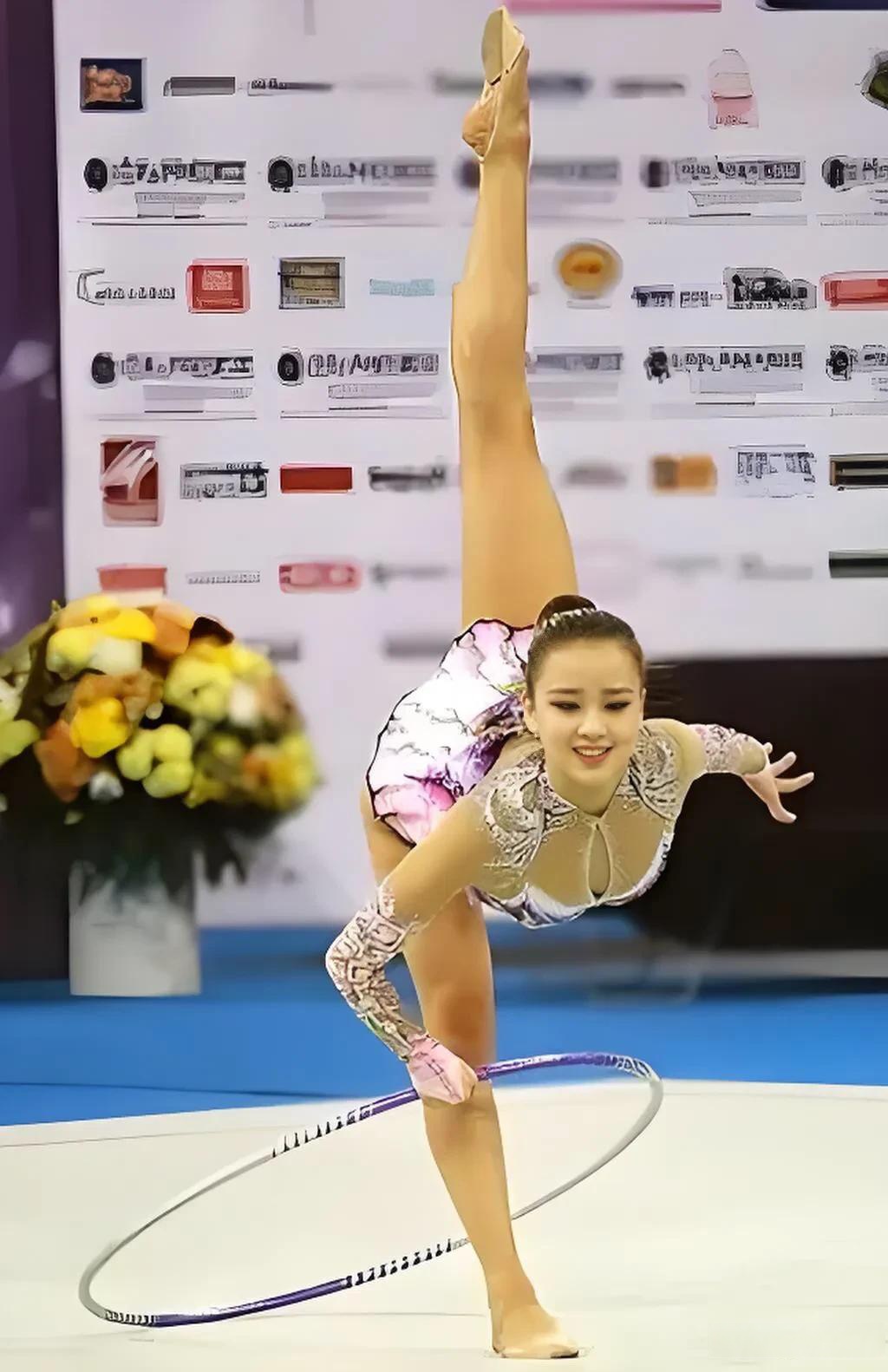 体操选手赛后落泪，背后故事感人