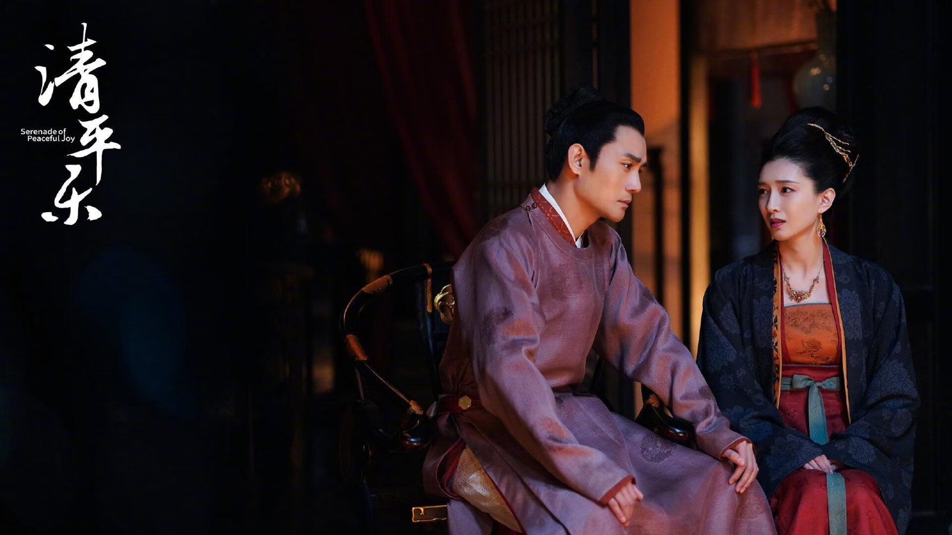 决赛夜惊雷，哥伦比亚绝境逆袭，强压勒沃库森问鼎王座