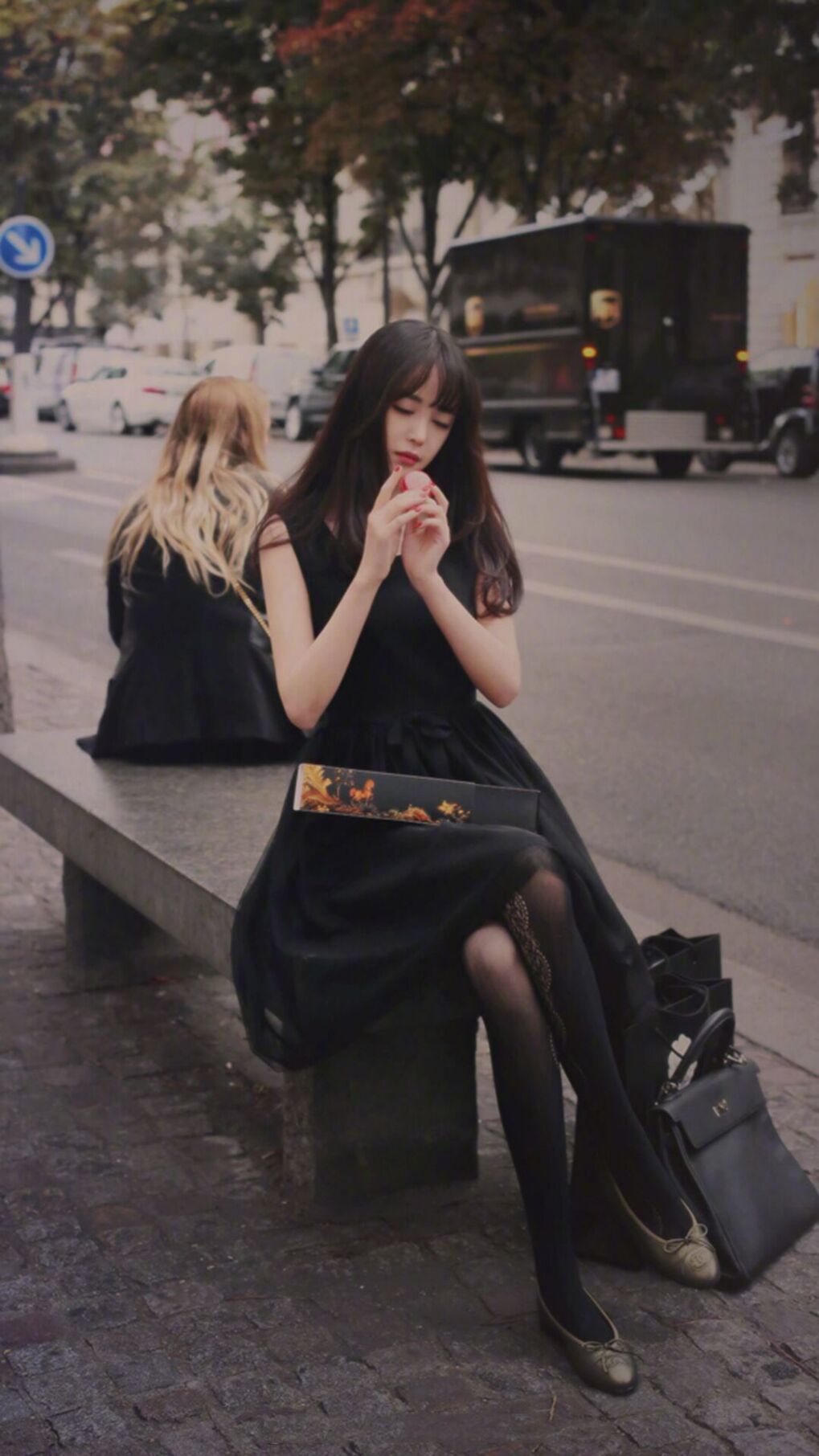 锡安37+9统治禁区，开拓者三分雨狂胜鹈鹕